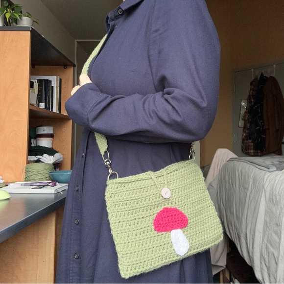 🔅2/$20🔅 Handmade Crochet Cottagecore Bag - Picture 2 of 7
